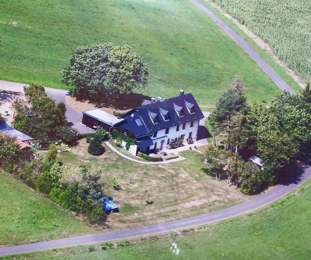 Ferienwohnung Huegelhaus Plütscheid Esterno foto