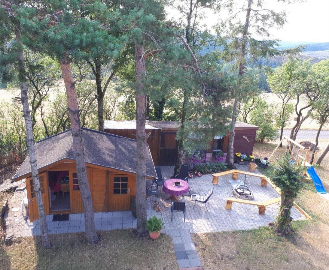 Ferienwohnung Huegelhaus Plütscheid Esterno foto